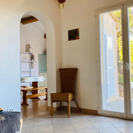 Maison T2 * מונטיסלו